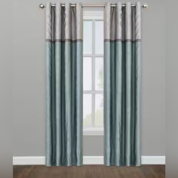 Eclipse Other - Arno Thermalayer Blue Polyester Color Block 52 in. W x 63 in. L Noise Cancelling
